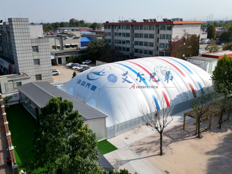 氣膜體育館的維護成本高嗎？